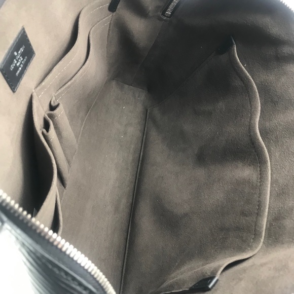 💥NEW💥 LOUIS VUITTON EPI MESSENGER BAG - Picture 7 of 14